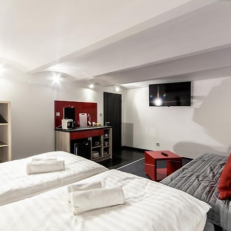 Silesia Residence Ostrava Extérieur photo A typical studio apartment