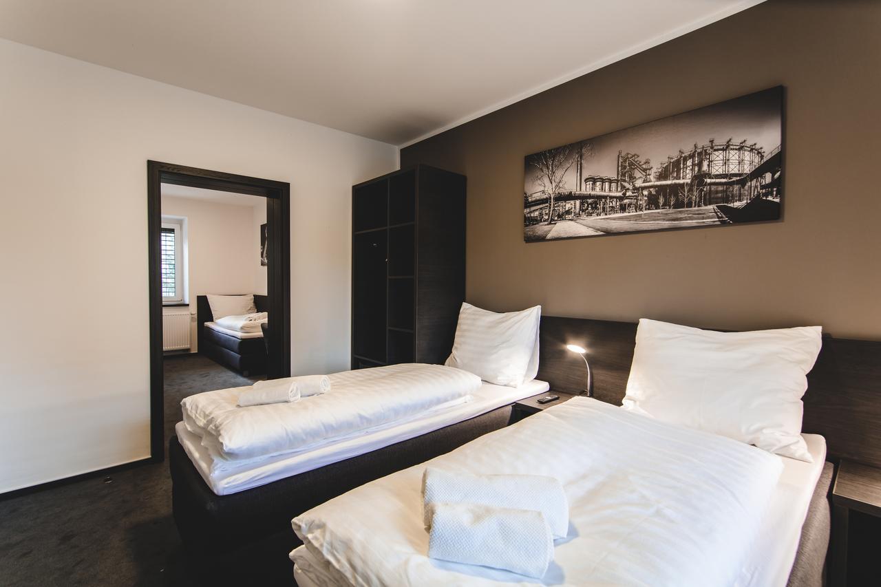 Silesia Residence Ostrava Extérieur photo A typical room at the hotel